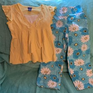 💥 Ponytails Girls Clothes Size Medium Large 10 12 Shirt Capris